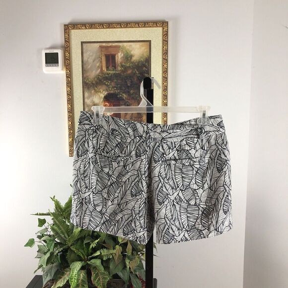 Loft Ann Taylor 4" Short Women's 100% Linen Floral Chino Shorts Size 6 - Picture 2 of 6